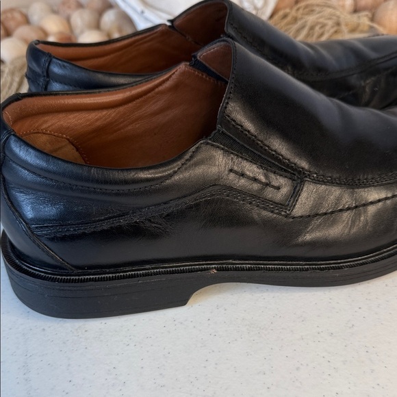 Johnston & Murphy 11 XW Stanton Waterproof Sheepskin Dual Width Shoes - Picture 10 of 12